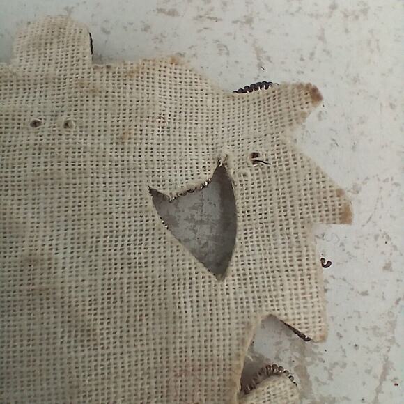 Vintage Gold Bullion Red Floss Metallic Shield Crown Coat of Arms Cres Patch - Picture 6 of 8